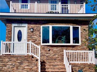 557 E Walnut St, Long Beach, NY 11561