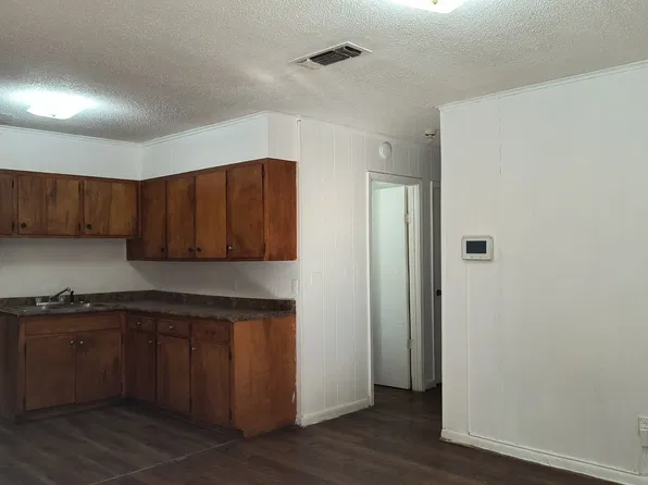 2817 S Apple St #2819, Pine Bluff, AR 71603