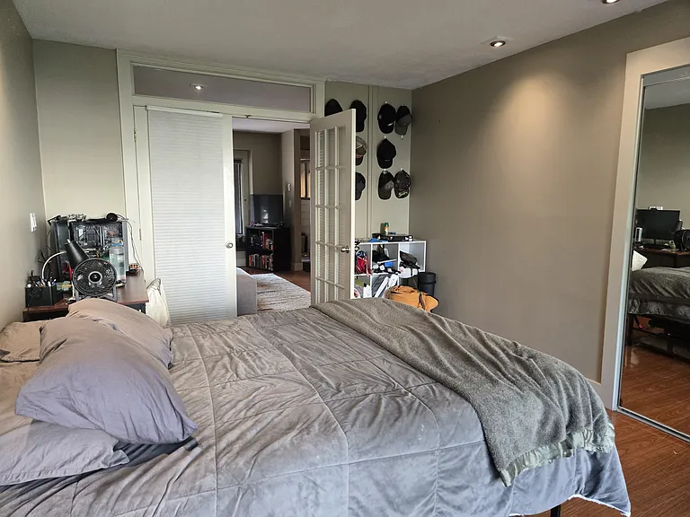 1703 W Olive St #19 — Photo 5