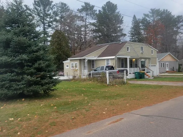 111 E Wright Place, Marquette, MI 49855