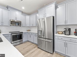 2441 Silver Line Aly, Herndon, VA 20171