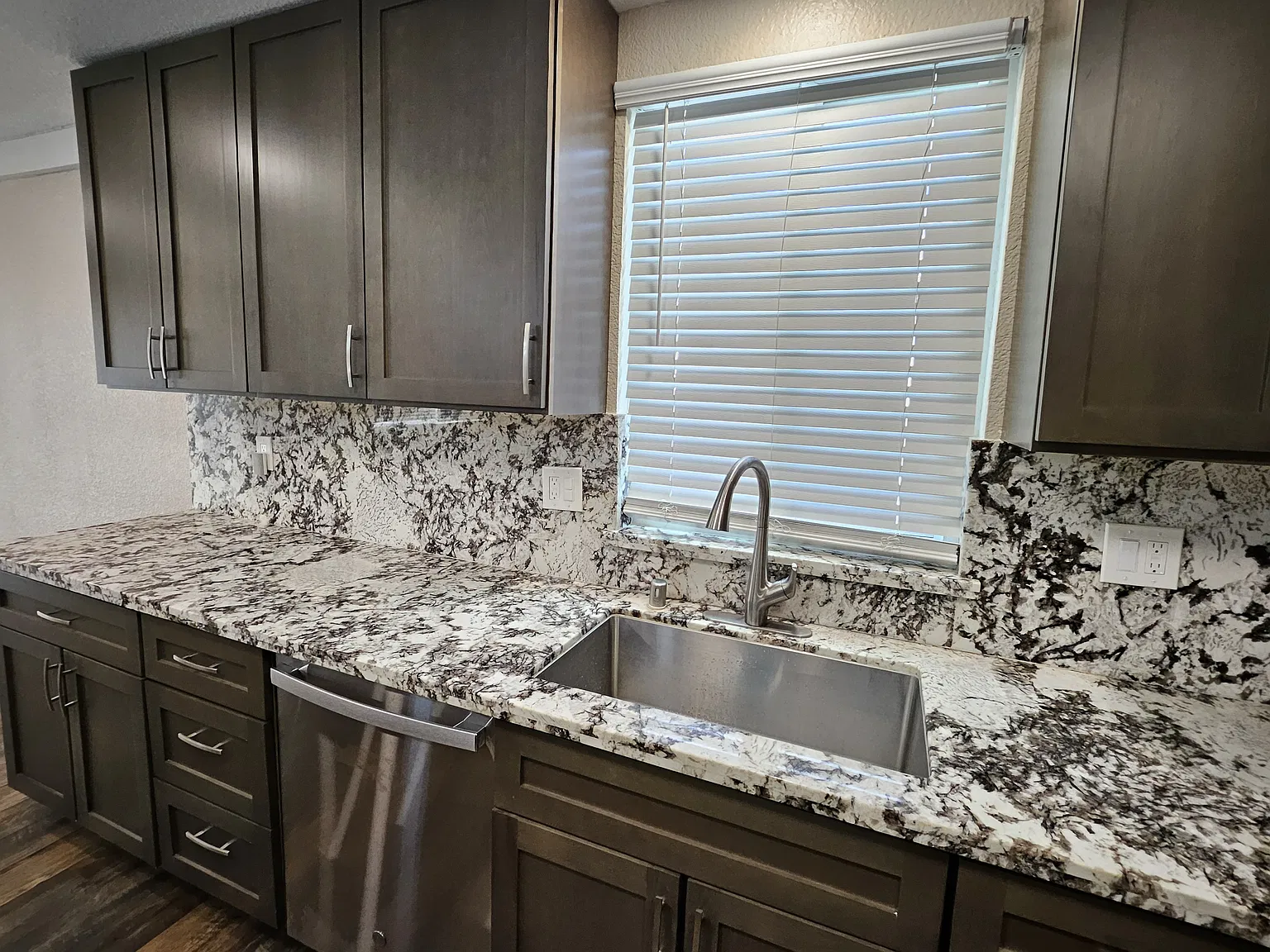 4 bed, 1387 sqft, $2,950 — Photo 4