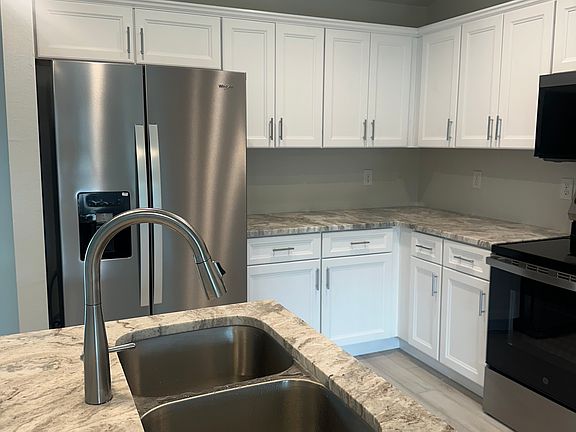 2nd image of 4217 Ponce De Leon Blvd