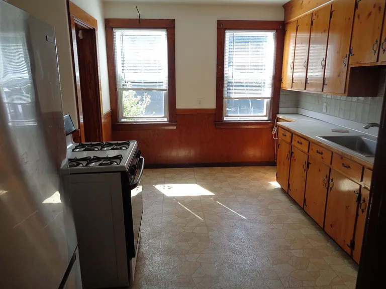 Harriet Ave — Photo 16