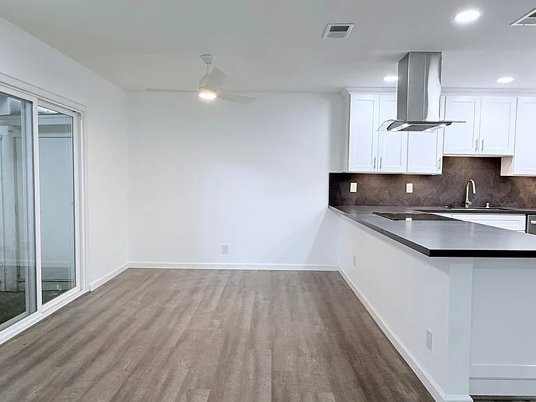 481 Carillo Ct — Photo 9