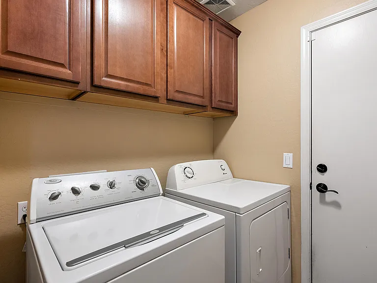 2938 E Blue Ridge Way — Photo 32