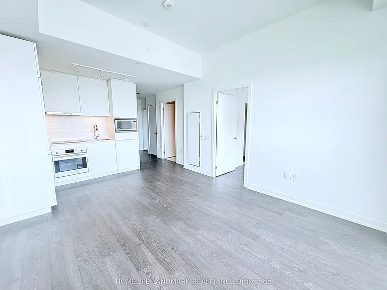7 Golden Lion Hts #N1114 — Photo 4