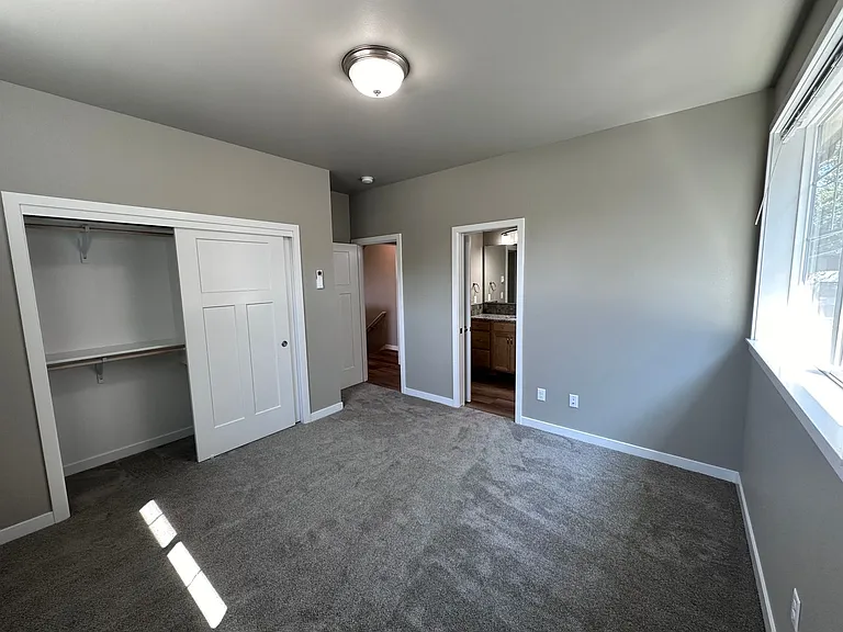 338 E 12th Ave — Photo 27