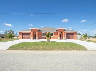 2327 Daniel Ave N, Lehigh Acres, FL 33971