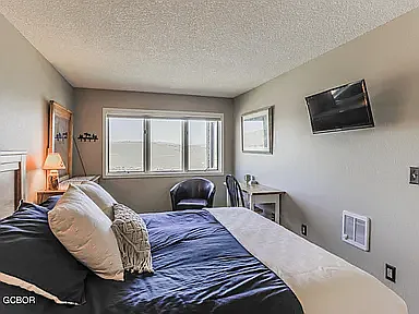 2 bed, 763 sqft, $2,350 — Photo 3