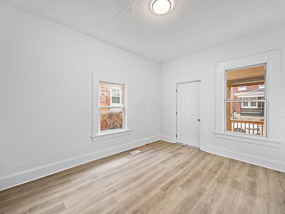 5th image of 948-950 McAllister Ave
