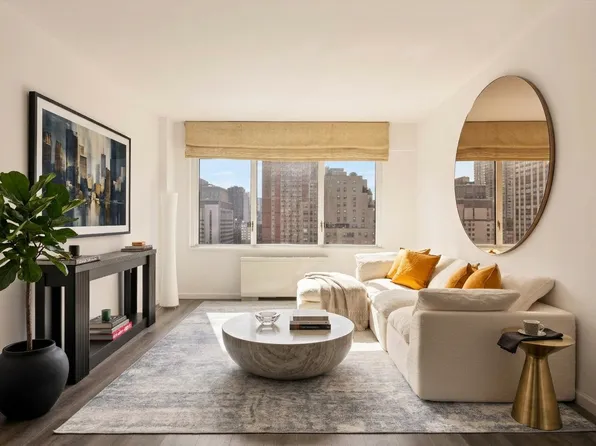 201 East 25th Street image 1 of 8