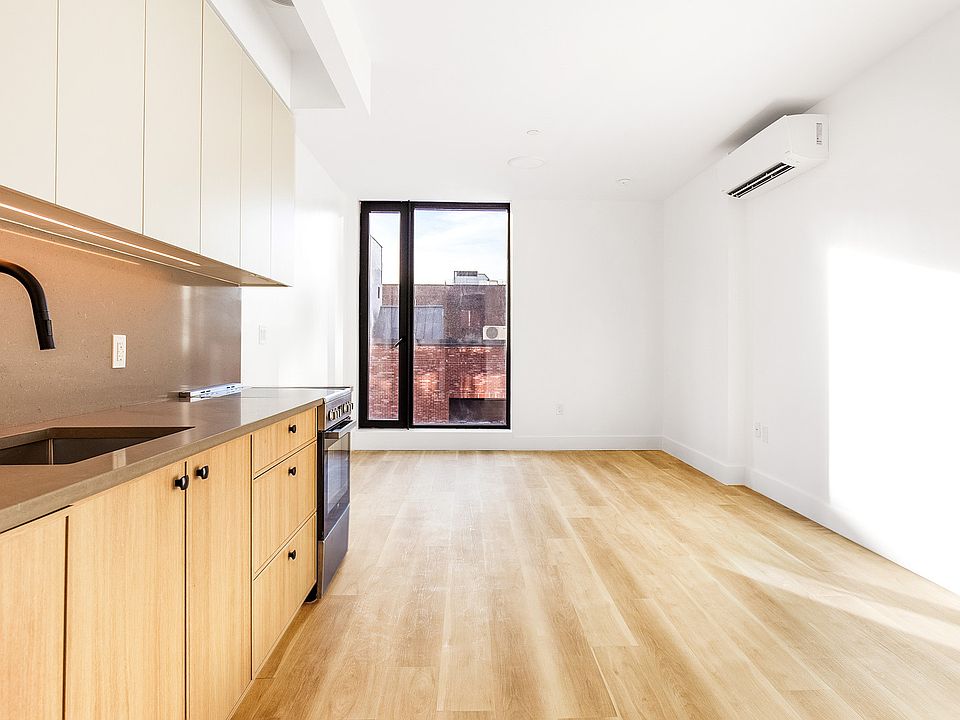 1st image of 303 Wythe Ave #209
