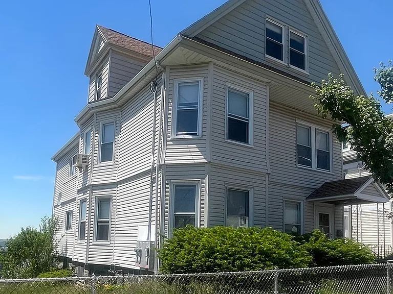 161 Garland St #2 — Photo 15