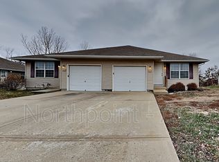 408 NW Woodbury Dr, Grain Valley, MO 64029
