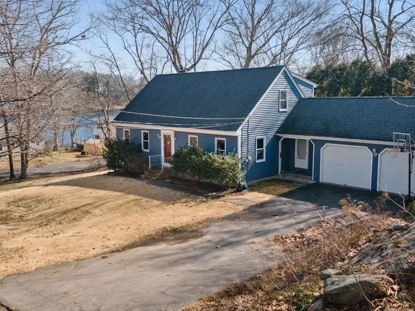 21 Foxcroft Road, East Lyme, CT 06357