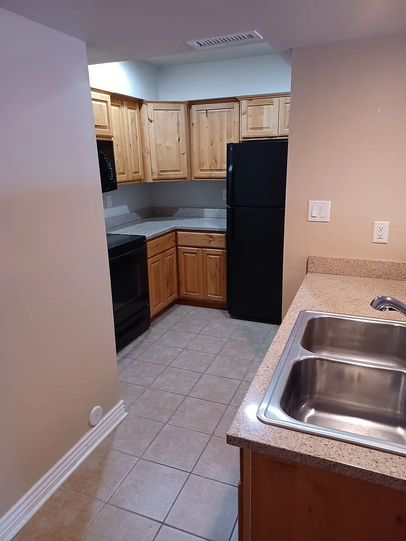 Great Value for $1,400 per month — Photo 2