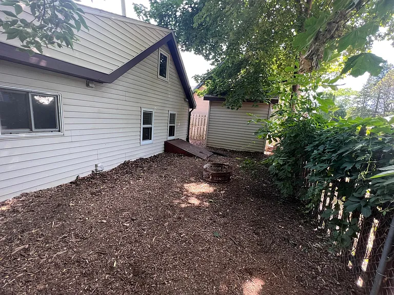 2817 Union St — Photo 16