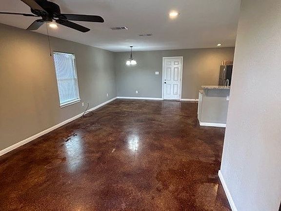 2nd image of 2213 Beauregard St