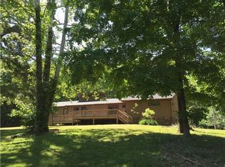 610 Salem Rd, Clarksville, TN 37040