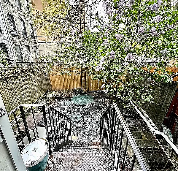 456 7th Ave #1F — Photo 10