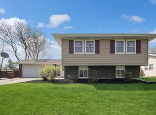 21W135 22nd St, Lombard, IL 60148