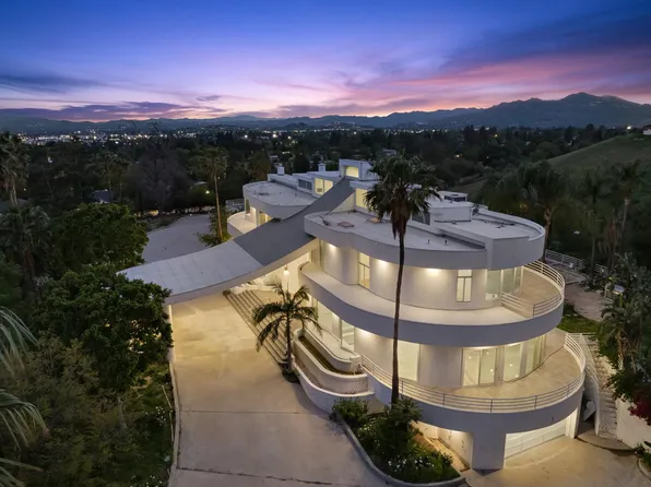 10829 Winnetka Ave, Chatsworth, CA 91311