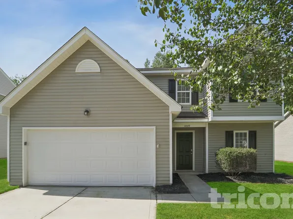 4009 Far West Dr, Charlotte, NC 28269