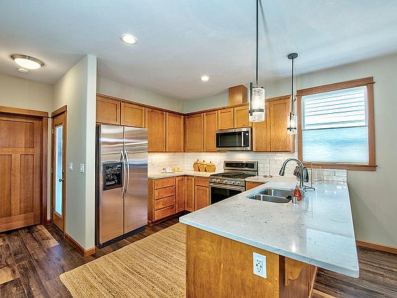 4th image of 7109 Rainier Dr Unit H