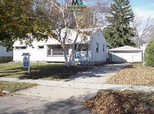 517 S Bauman Ave, Clawson, MI 48017