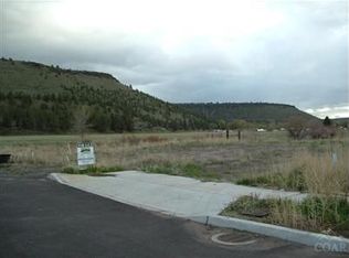 561 SE Stearns Rd, Prineville, OR 97754