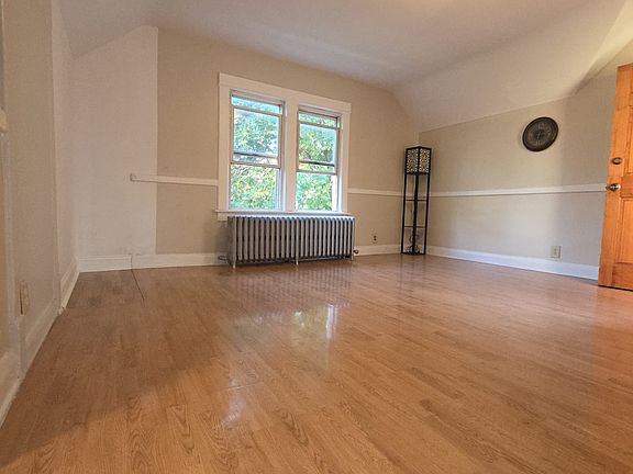 2nd image of 701 Raub St Floor 2
