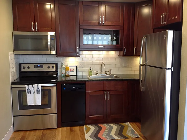 1050 N Emerson St #10 — Photo 1