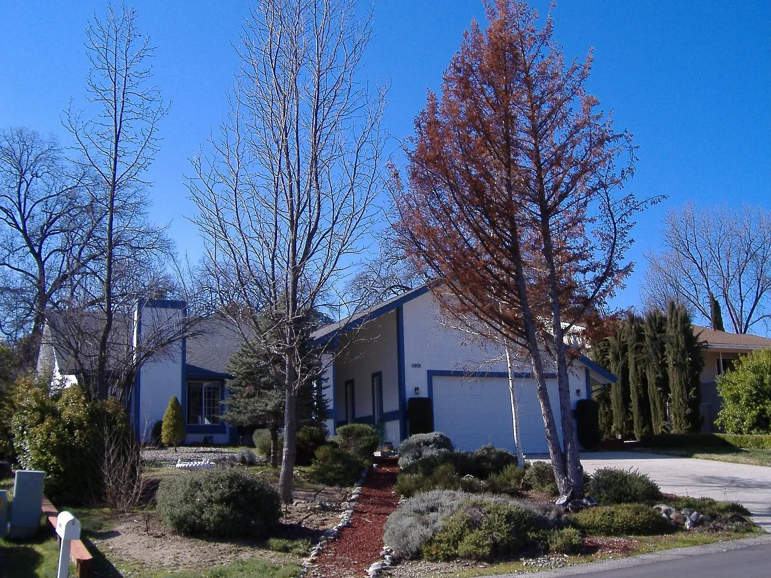 40498 Goldside Dr photo 1