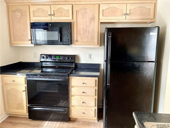 5th image of 3327 Willow Ridge Ln
