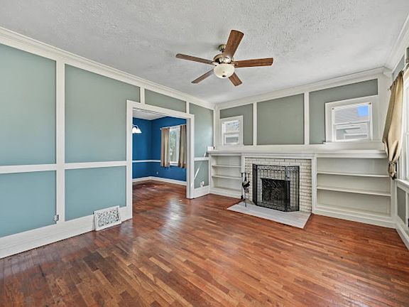 2nd image of 322 W Beloit Ave