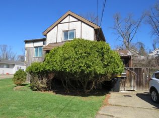 2888 Cherry St, Bethel Park, PA 15102