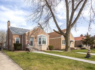 5131 N Mulligan Ave, Chicago, IL 60630