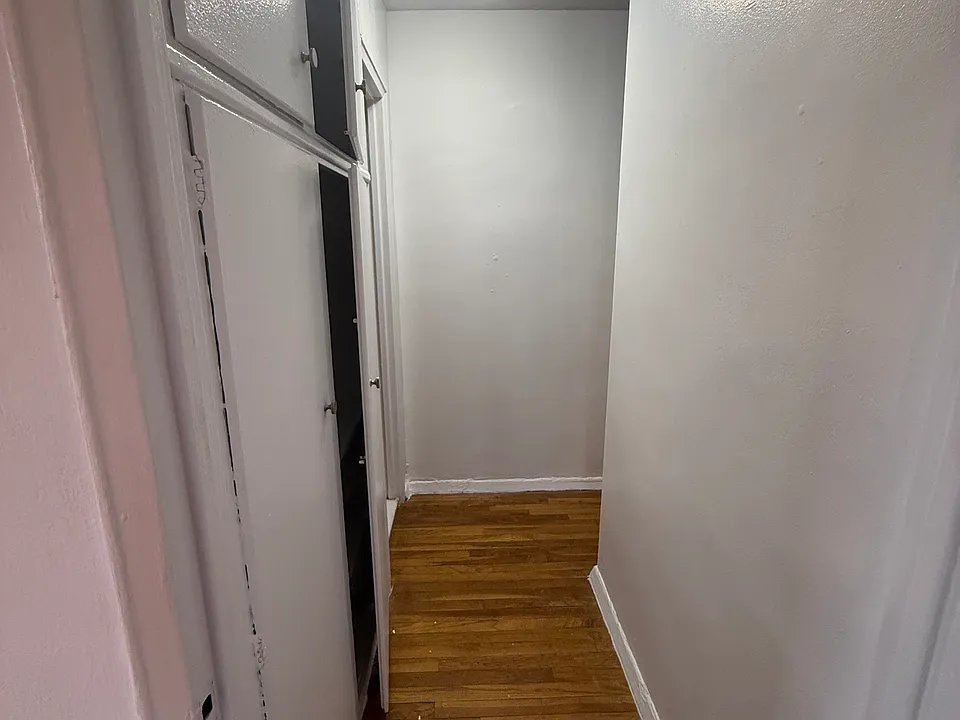 2185 University Ave #1