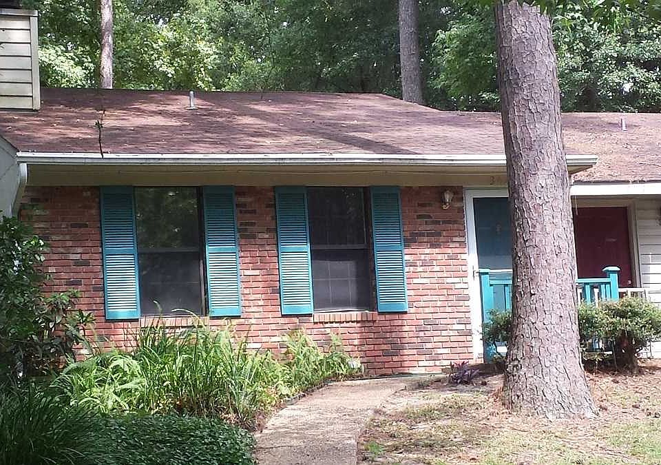 1st image of 368 Whetherbine Way E