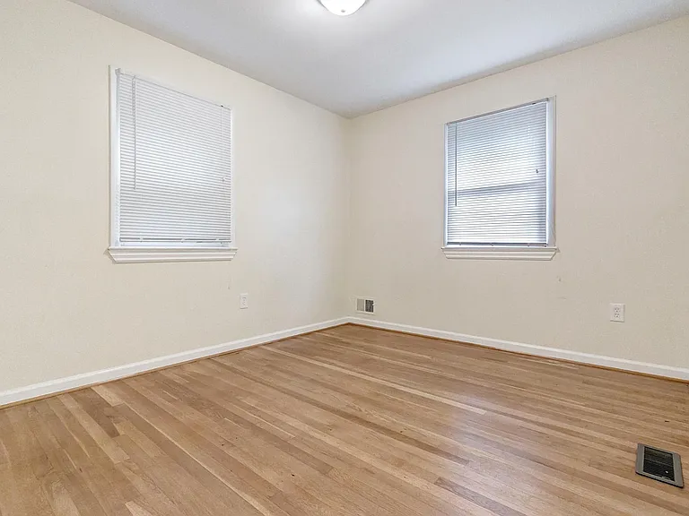 9085 Autoville Dr — Photo 41