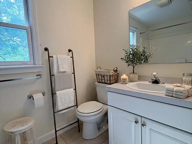 12 Scallop Dr — Photo 1