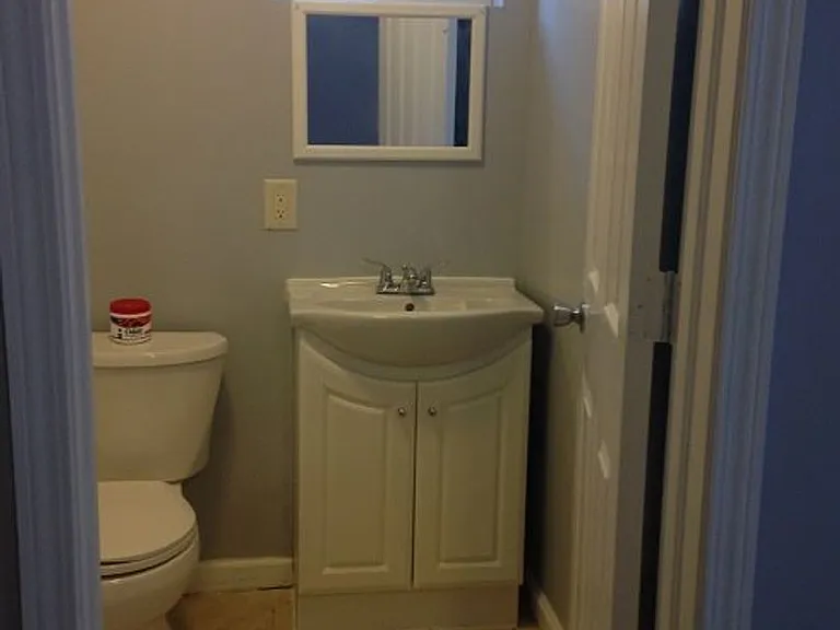 1028 N Lawrence St — Photo 13