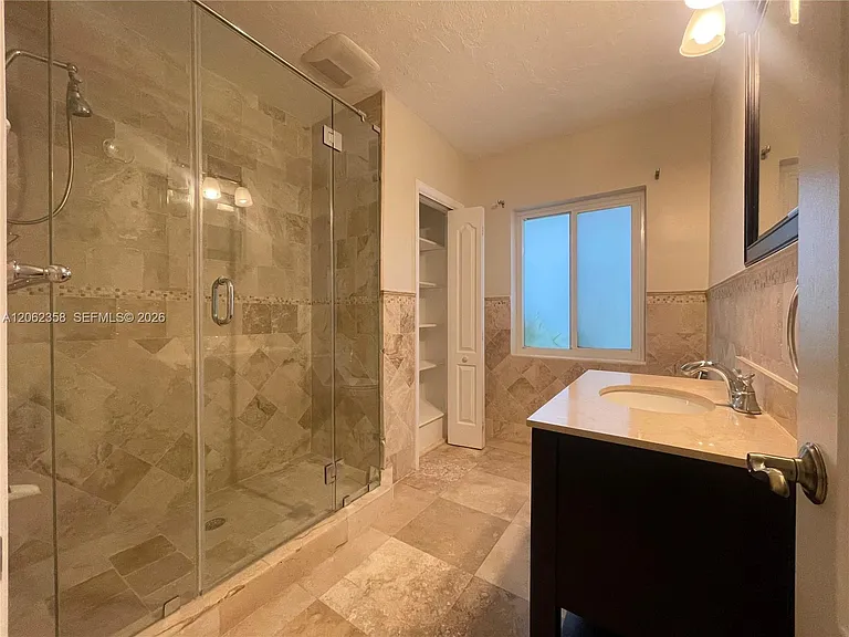 383 SW 25th Rd — Photo 27