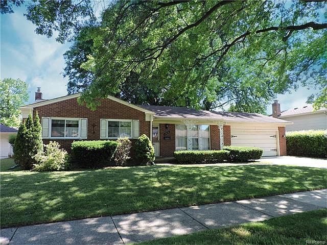 1st image of 29715 Oakview St