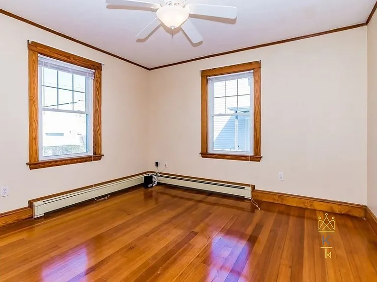 153 Alder St #1 — Photo 4