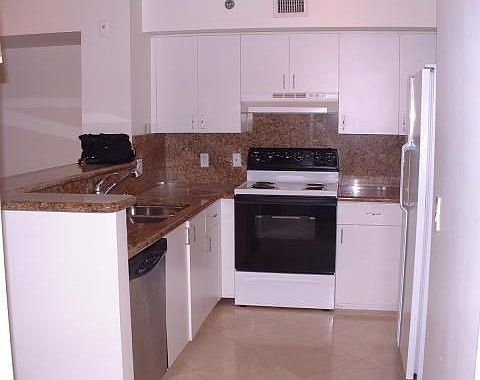 5th image of 19877 E Country Club Dr #3603