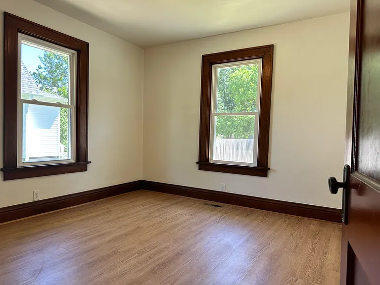 236 N Main St — Photo 18