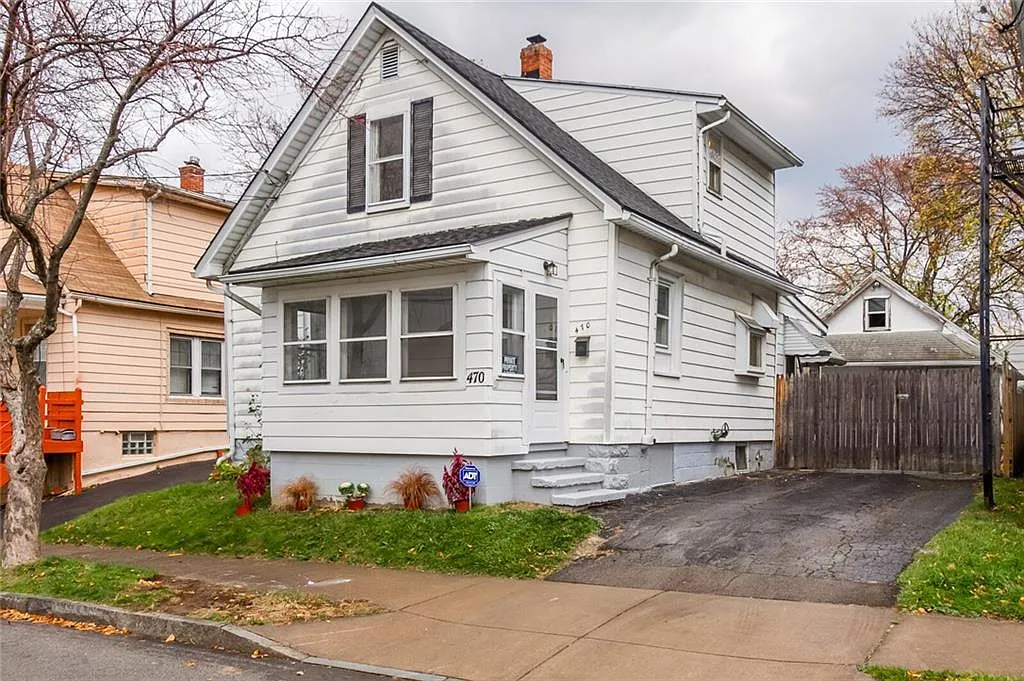 470 Bricker St photo 1