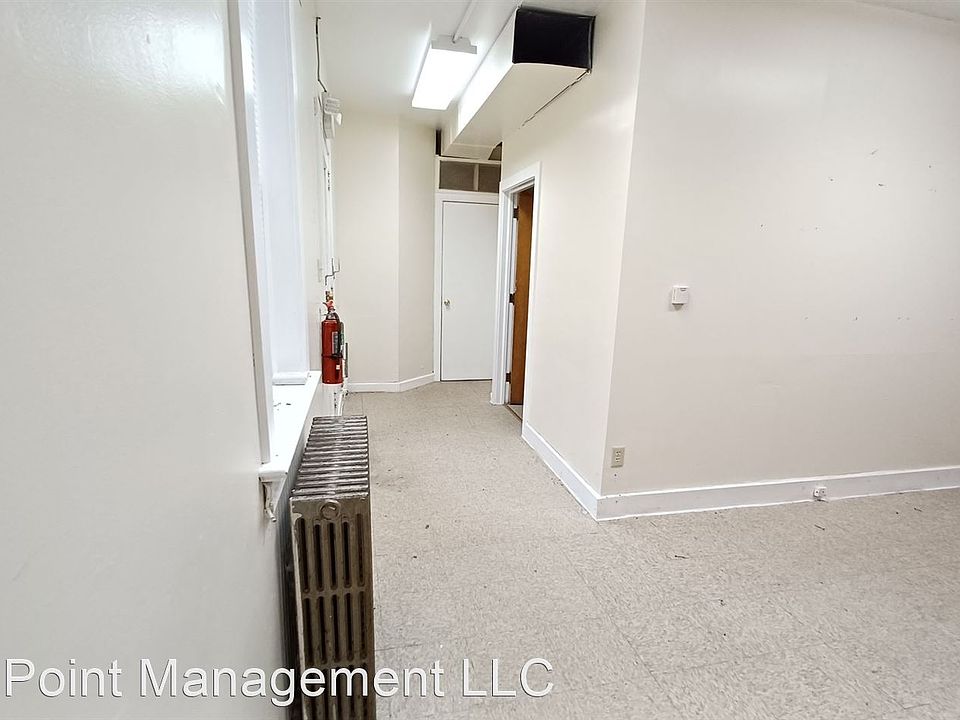 2nd image of 143 E Commerce St
